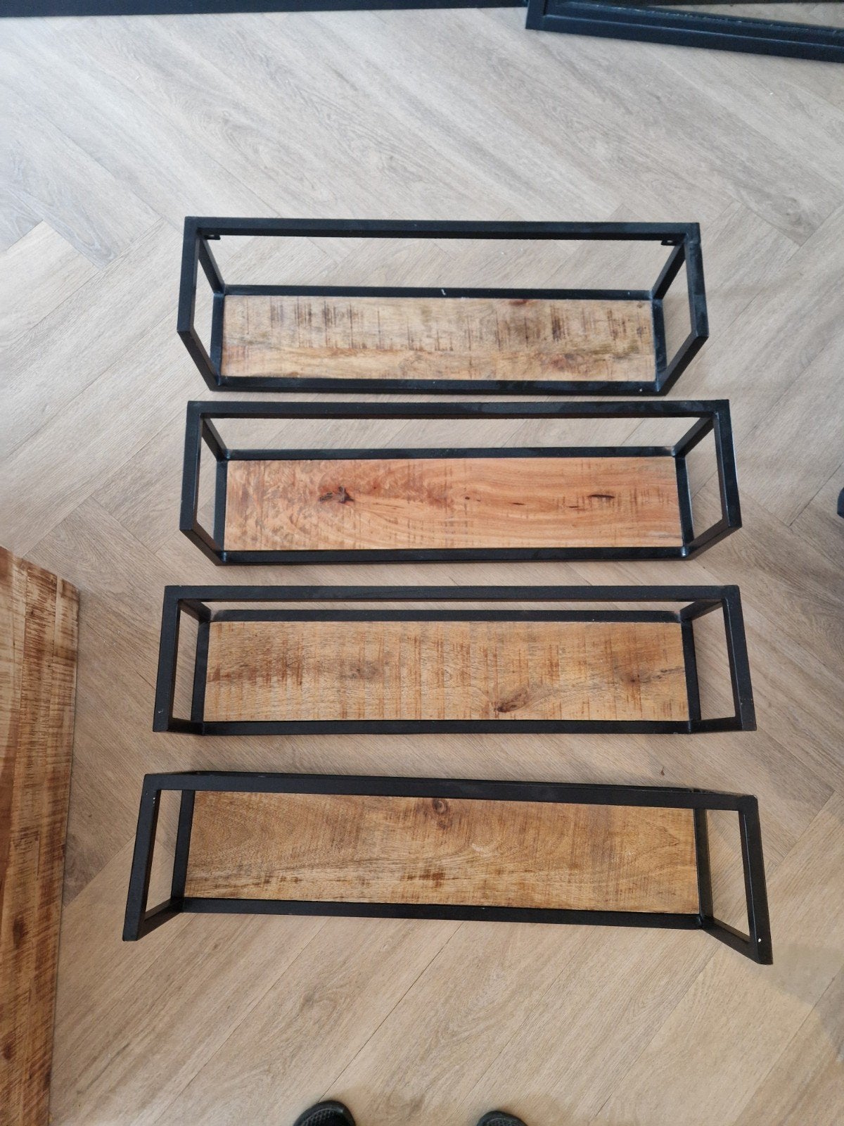 Mango hout met stalen wand planken, Ophalen, Zo goed als nieuw