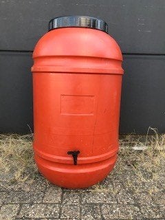 regenton kraan € 10 incl montage en vat € 22 p st  240 liter, Kunststof, Met kraantje, 150 liter of meer, Nieuw