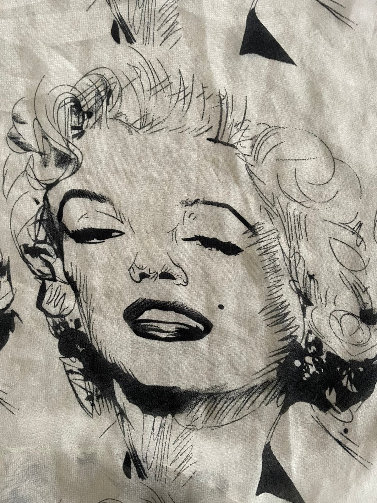 ~.~ shawl/sjaal ~ Marilyn Monroe ~.~, Ophalen of Verzenden, Zo goed als nieuw, Maat 46/48 (XL) of groter, Sjaal