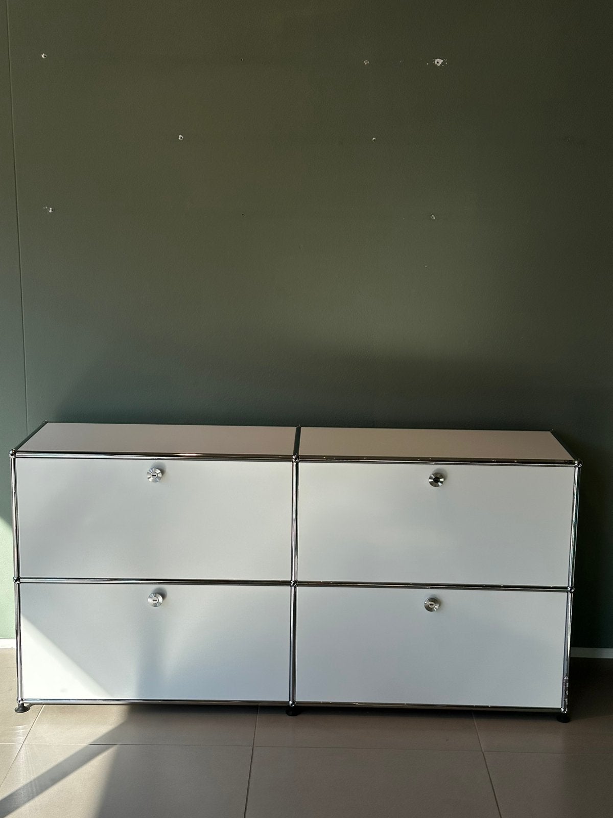 USM Haller Dressoir (4 Kleppen), Huis en Inrichting, Ophalen of Verzenden, Zo goed als nieuw