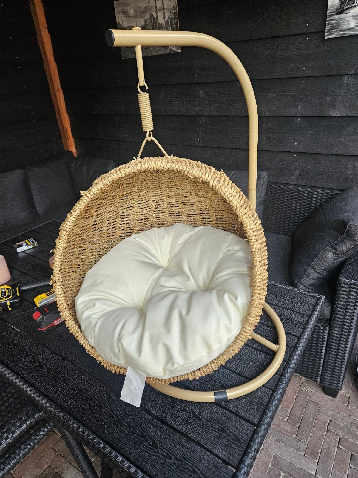 Katten hangstoel met standaard en kussen Beige, Dieren en Toebehoren, Kattenmanden, Ophalen of Verzenden, Zo goed als nieuw