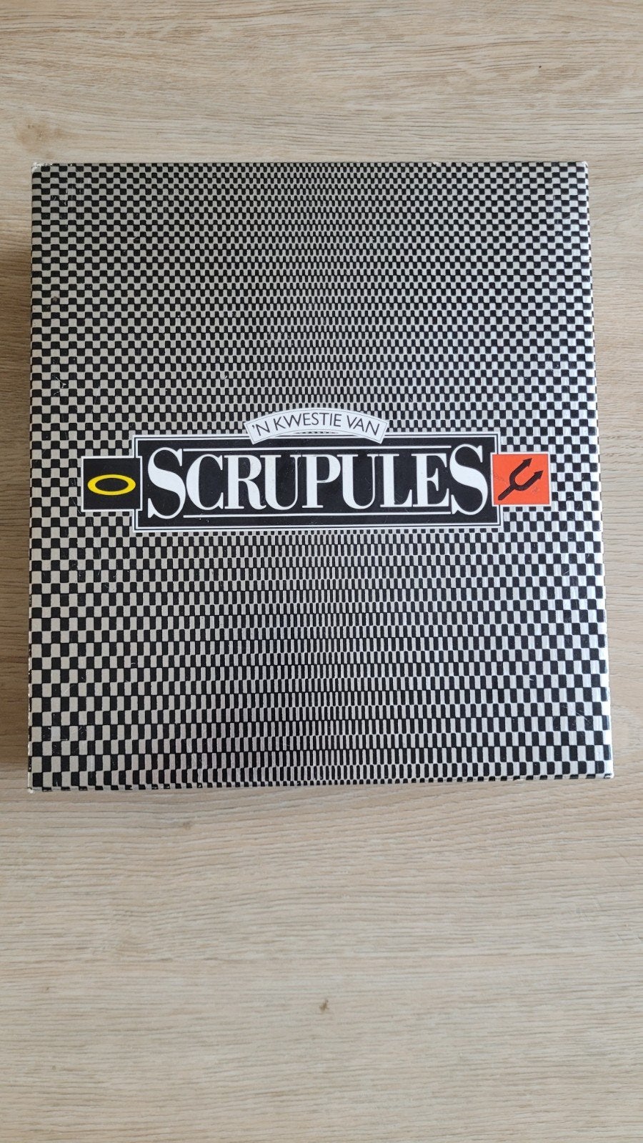 spel Scrupules, Vijf spelers of meer, Ophalen of Verzenden, Zo goed als nieuw