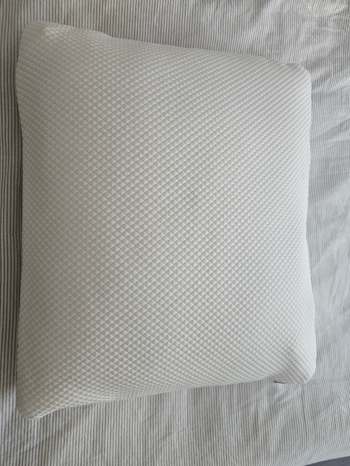 Tempur kussen - Ergonomisch en ondersteunend, Eenpersoons, Wit, Ophalen of Verzenden, Zo goed als nieuw