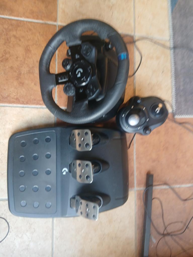 Logitech G928 racestuur met versnellingspook, Spelcomputers en Games, Spelcomputers | Overige Accessoires, Zo goed als nieuw, Racestuur