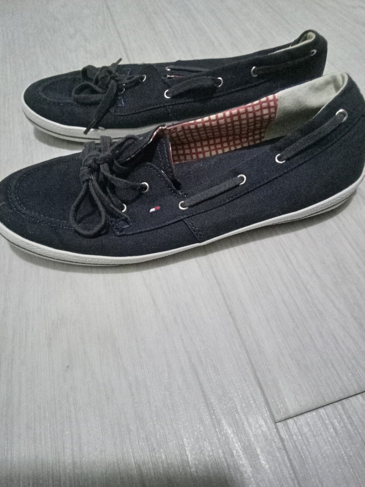 Gratis Tommy hilfiger bootschoenen instappers dames 38, Kleding | Dames, Schoenen, Ophalen of Verzenden, Zo goed als nieuw, Blauw