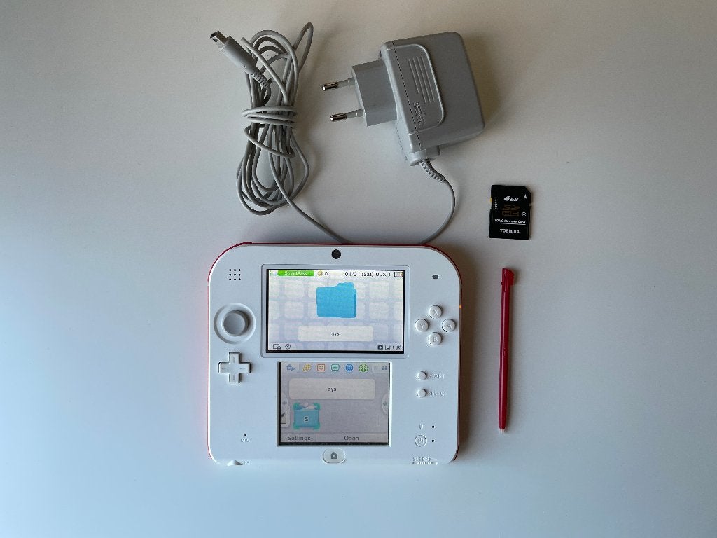 Nintendo 2DS Wit/Rood met oplader en 4GB SD-kaart, Spelcomputers en Games, Ophalen, Zo goed als nieuw, Wit, 2DS
