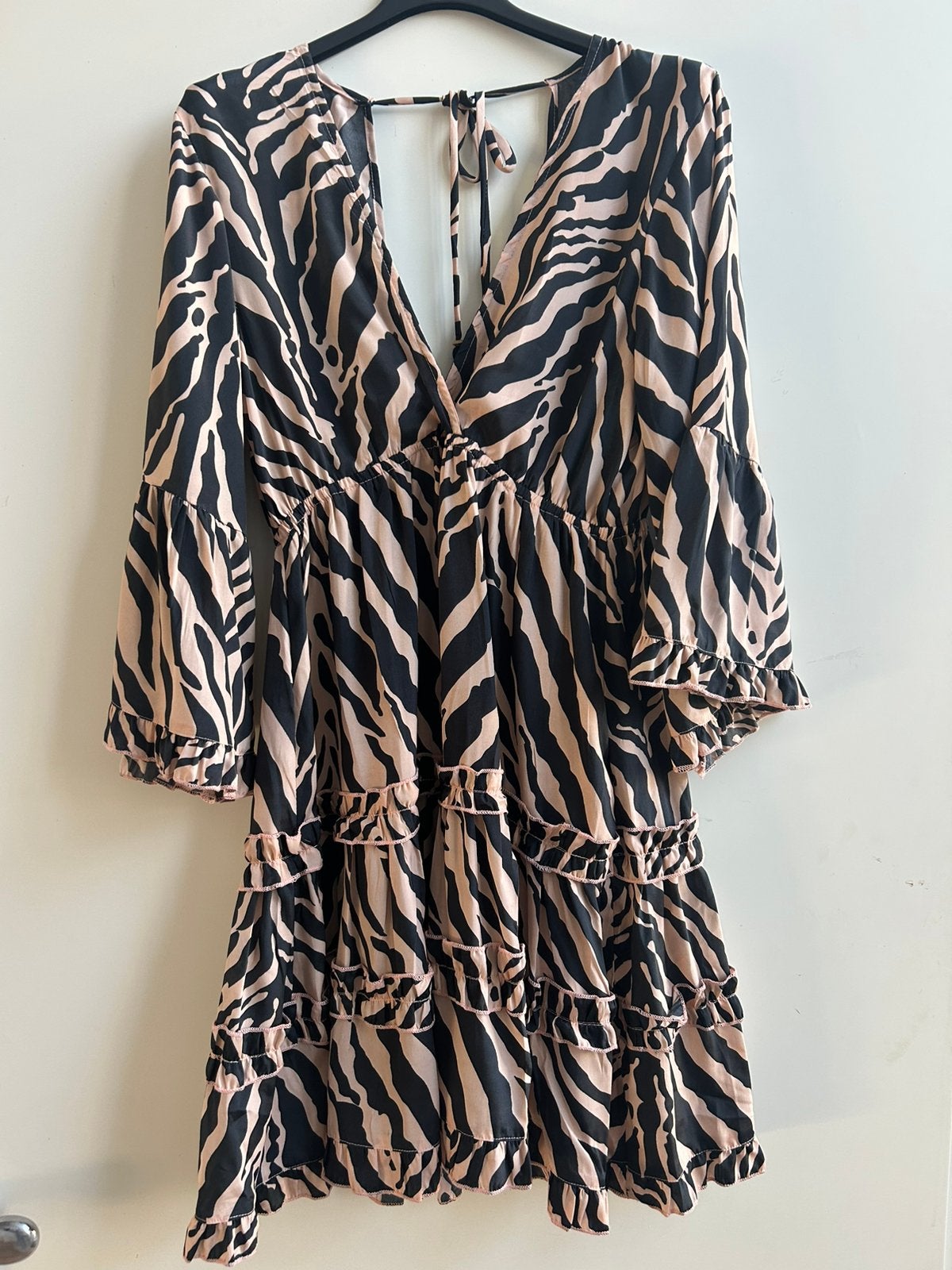 GOLD AND SILVER kort jurkje mt M/L, Kleding | Dames, Maat 38/40 (M), -, Verzenden, Parijs