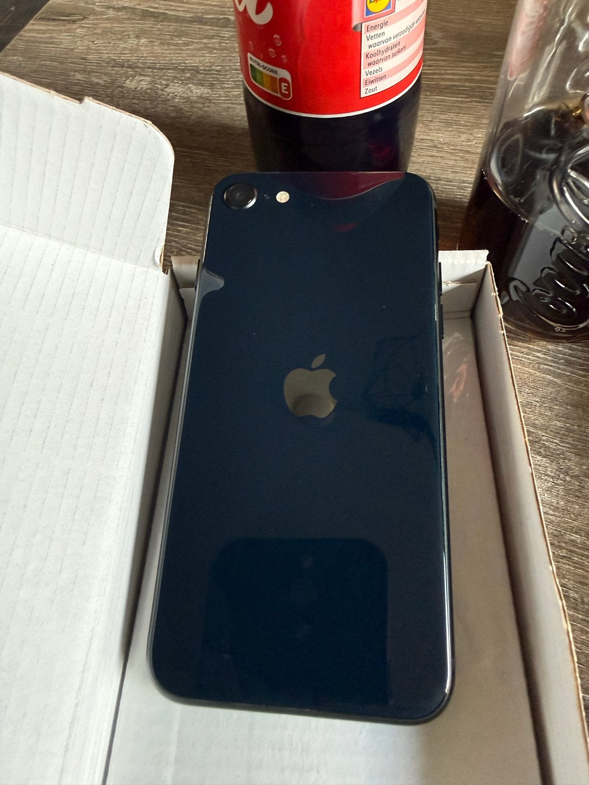 Nieuw iPhone SE 128 GB Zwart 3e gen, Telecommunicatie, Mobiele telefoons | Apple iPhone, 128 GB, Zwart, IPhone SE (2016), Refurbished