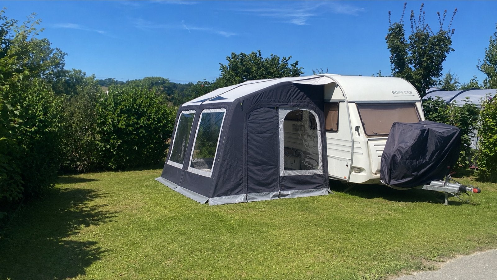 Opblaasbare voortent Kampa Dometic Rally Air Pro 330 met pom, Ophalen of Verzenden, Zo goed als nieuw
