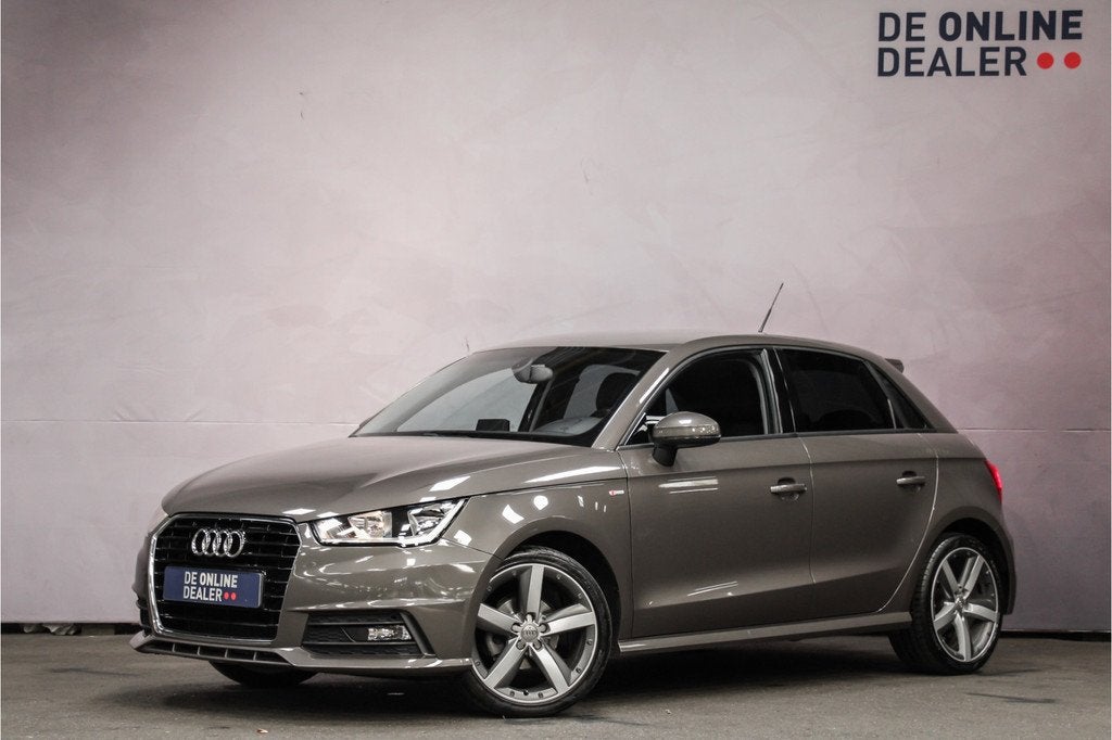 Audi A1 Sportback 1.0 TFSI AUT S-Line |17inch|Clim|Navi, Auto's, Euro 6, 580 kg, Bruin, 4 stoelen