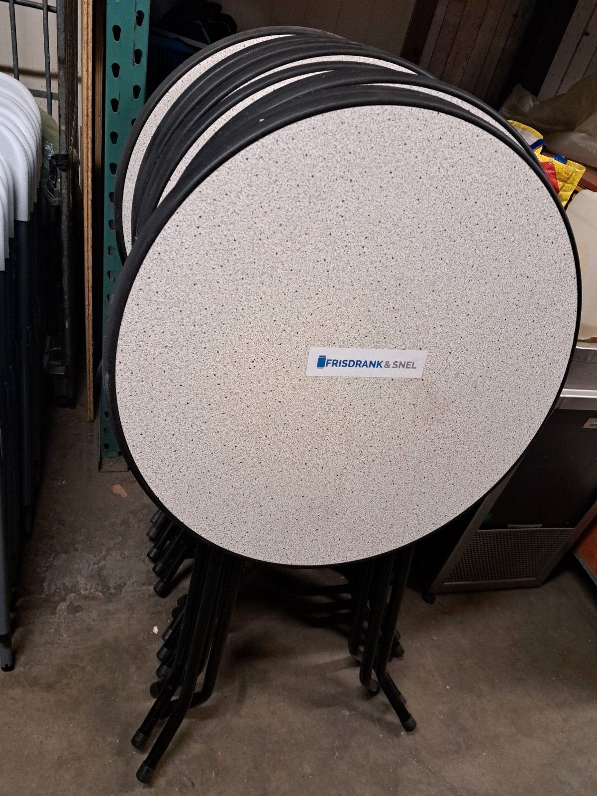 Te Huur Stapelbare Sta-Tafel vanaf 7,49, Ophalen, Gebruikt