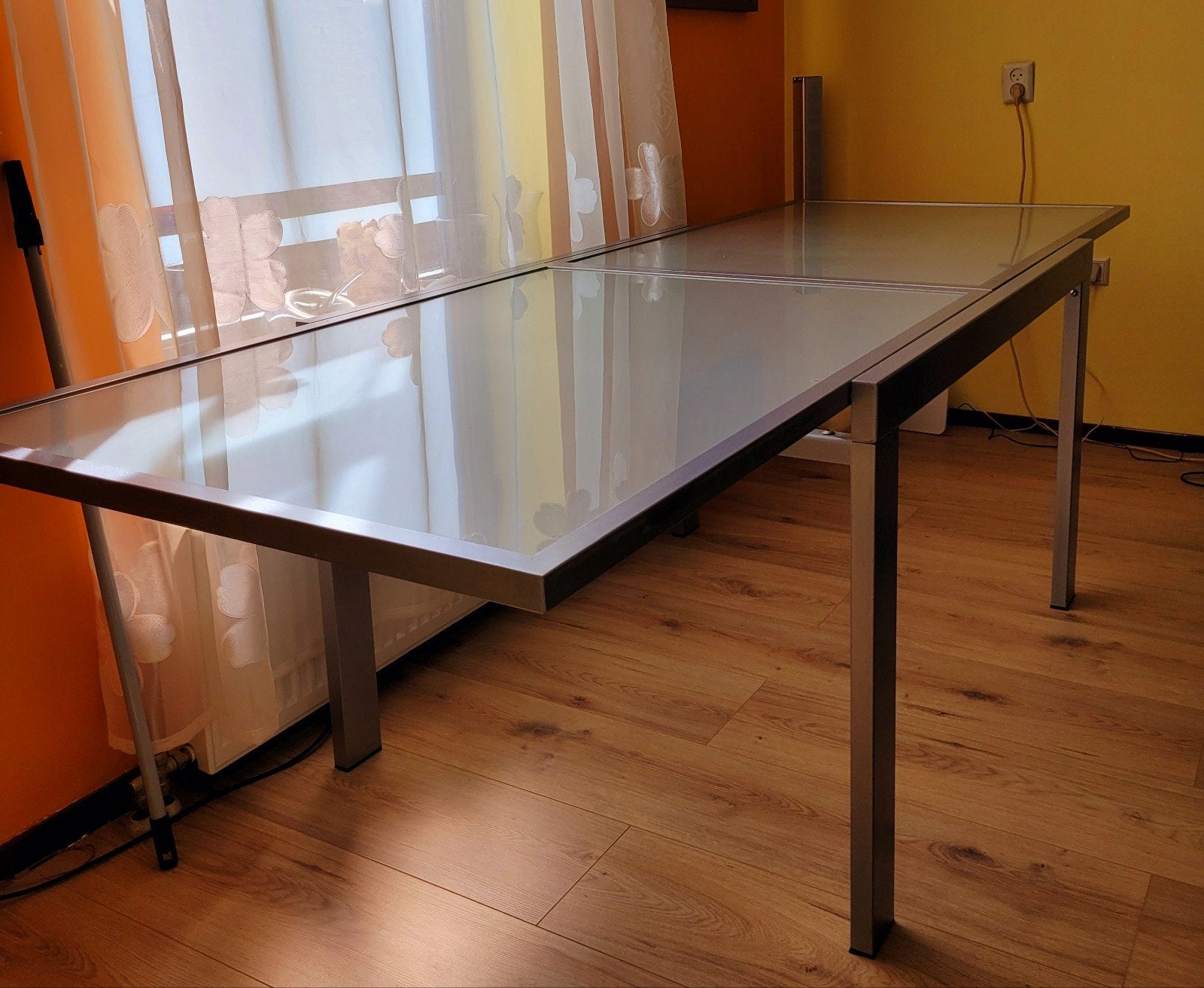 Uitschuifbare eettafel met glazen blad, Huis en Inrichting, Tafels | Eettafels, Ophalen, Gebruikt, 100 tot 150 cm, 50 tot 100 cm