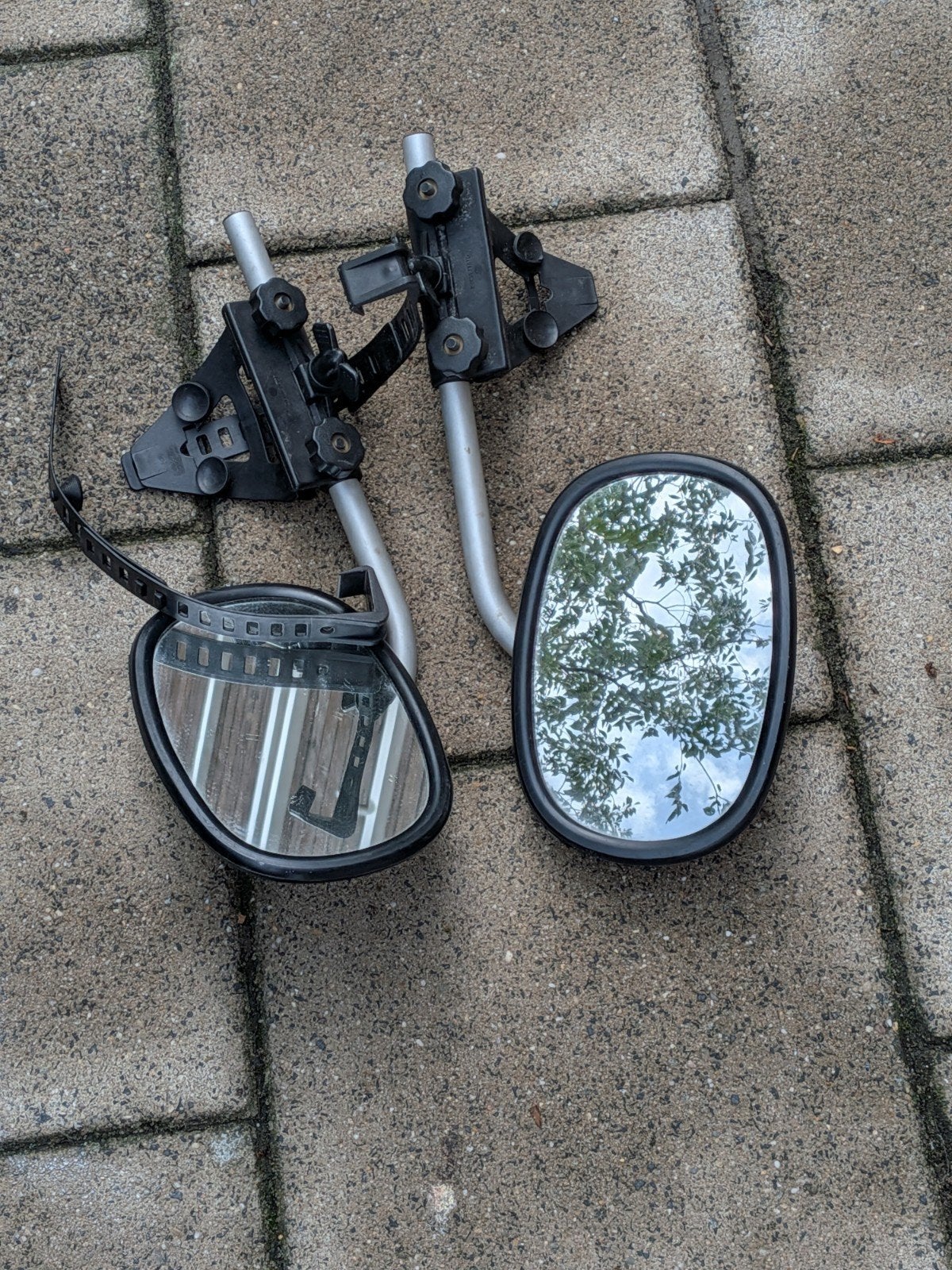 2 verstelbare caravan spiegels, Ophalen, Gebruikt