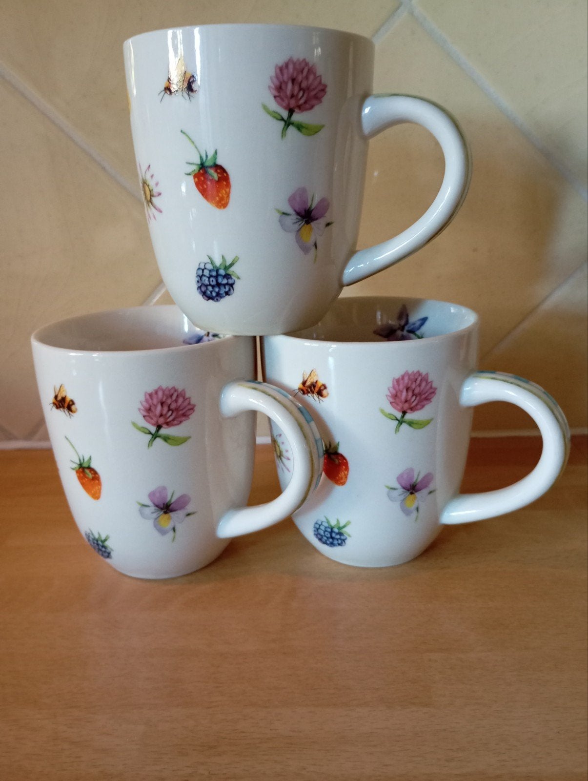 Douwe Egberts mokken Fleur de Campagne, Jet ter Steege, Ophalen of Verzenden, Zo goed als nieuw, Overige stijlen, Kop(pen) en/of Schotel(s)