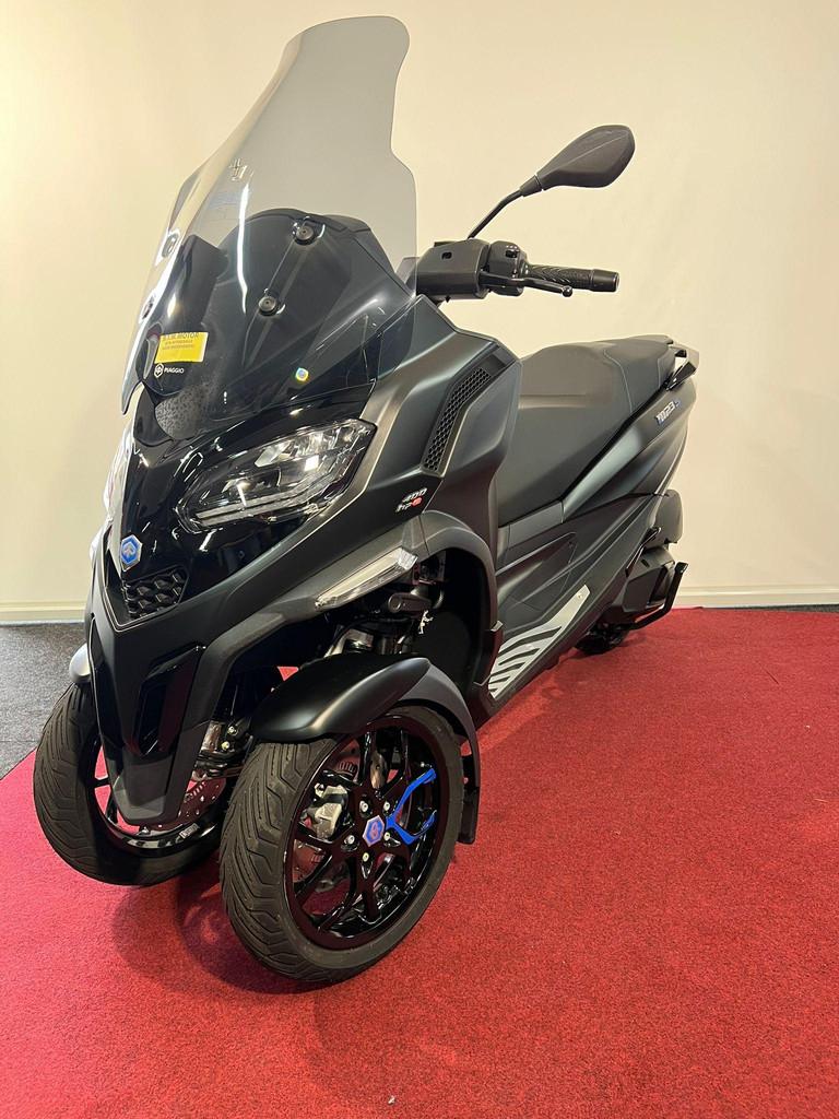 Piaggio MP3 400 HPE STE Sport ABS, Scooter, Postbus 305
4900 AH  Oosterhout, NL, Customer_service@piaggio.com, ABS