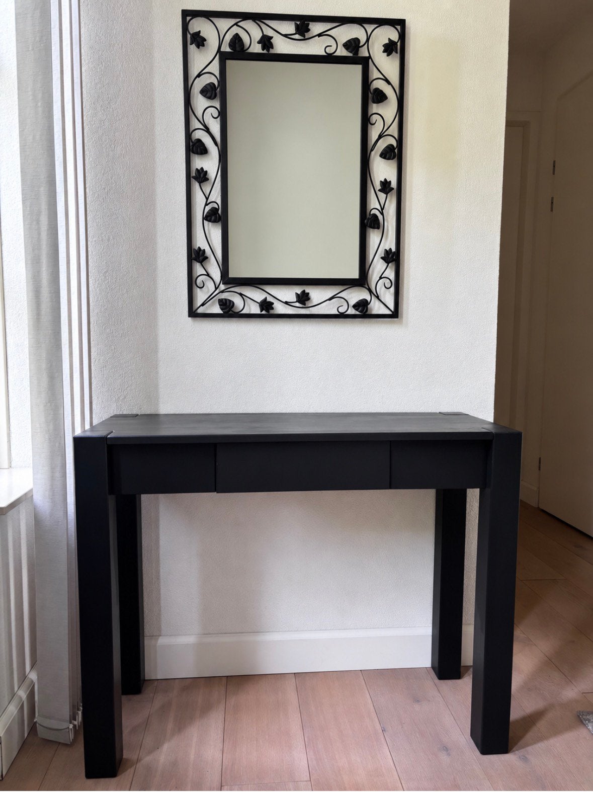 Zwarte sidetable met lade - Modern en stijlvol, Ophalen, Zo goed als nieuw, 75 cm of meer, Modern