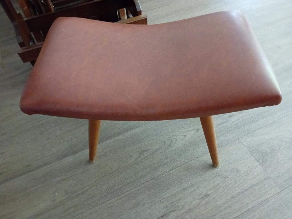 Oud voetenbankje., Huis en Inrichting, Ophalen, Rechthoekig, Minder dan 50 cm