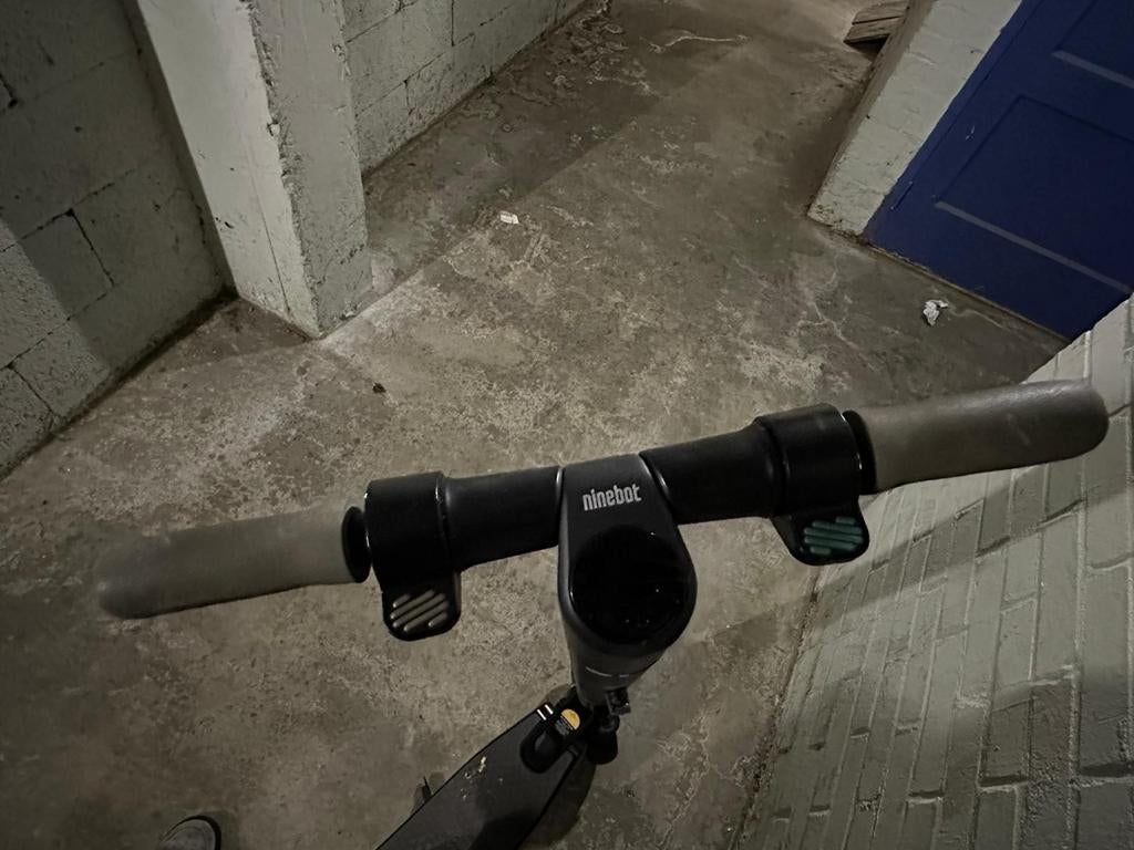Ninebot elektrische step max 25 km, Fietsen en Brommers, Steps, Ophalen, Elektrische step (E-scooter)