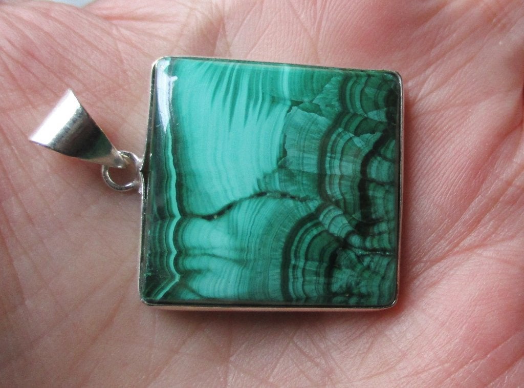 696/ prachtige malachiet hangers(meerdere foto's), Sieraden, Tassen en Uiterlijk, Nieuw, Ophalen of Verzenden, Steen of Mineraal