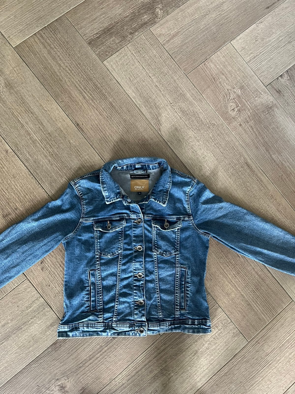 Mooi spijkerjasje van Only, Ophalen of Verzenden, Zo goed als nieuw, Maat 36 (S), Blauw