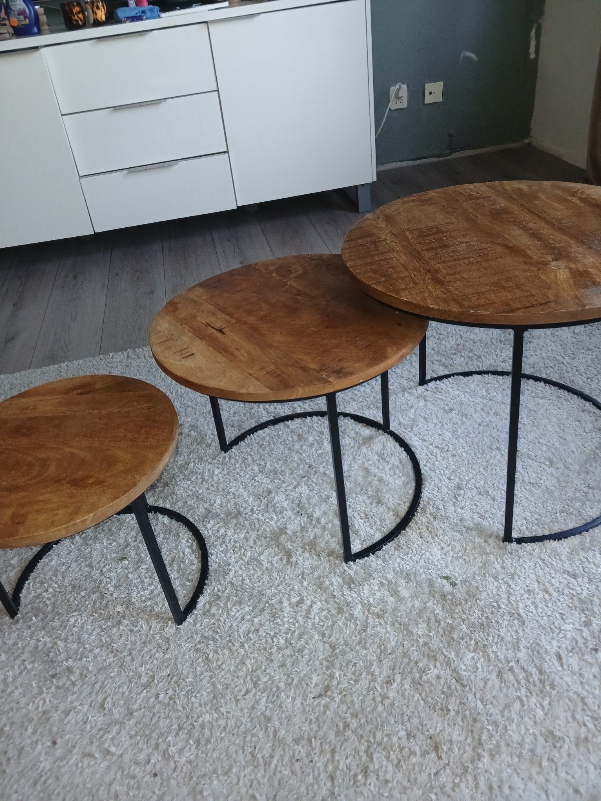Salontafeltjes mangohout, 50 tot 100 cm, Rond, Zo goed als nieuw, Minder dan 50 cm