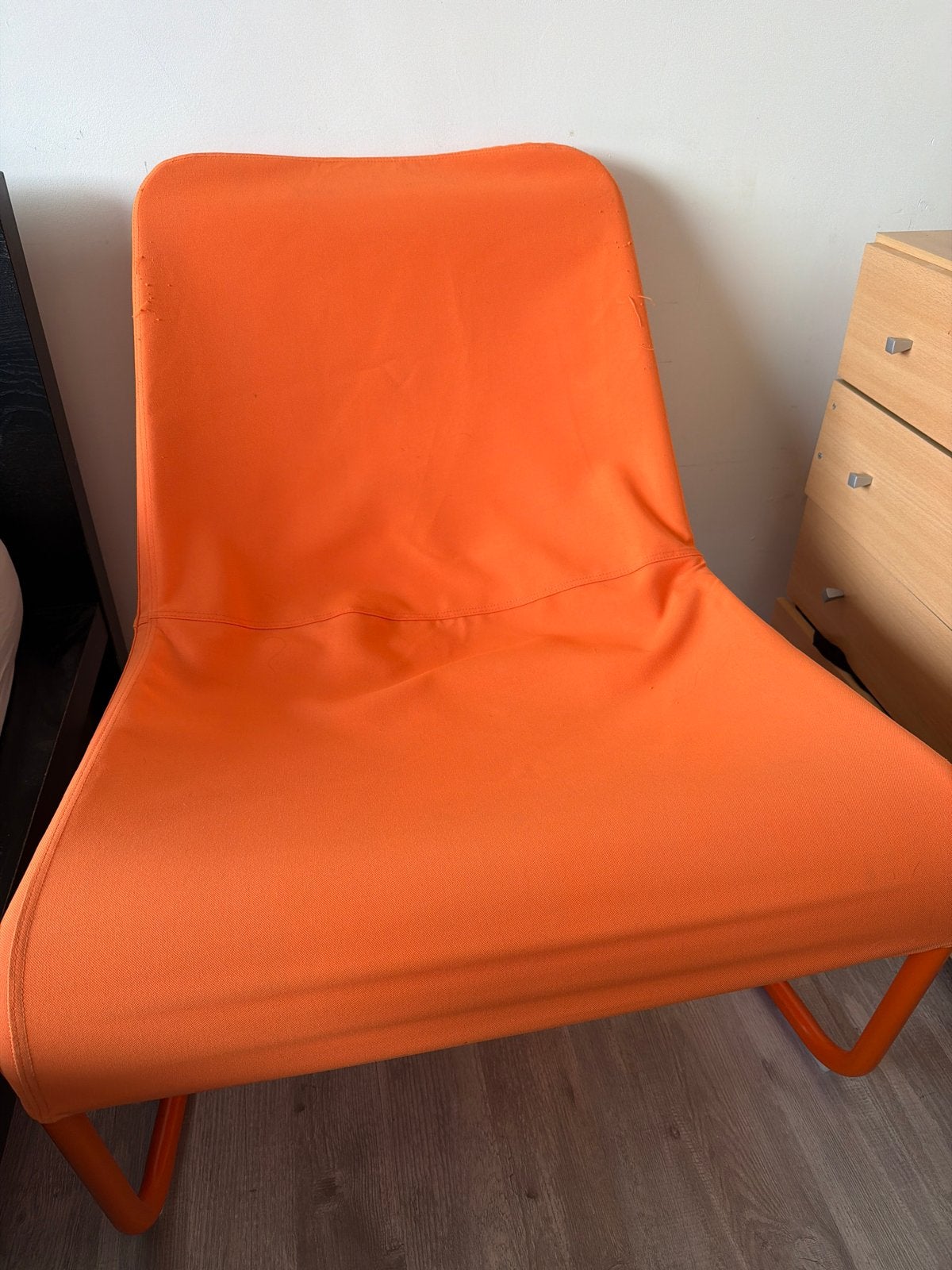 Comfortabele oranje relax fauteuil, Gebruikt, 75 tot 100 cm, Ophalen of Verzenden, Stof