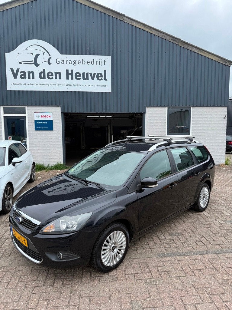 Ford Focus Wagon 1.8 Titanium Flexi Fuel, Auto's, Ford, Zwart, 4 cilinders, Overige brandstoffen, Zwart