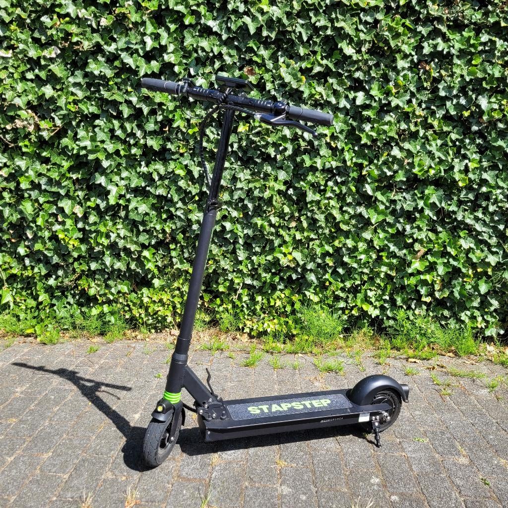 Demomodel StapStep Pro | Legale E-Step met stepondersteuning, Ophalen of Verzenden, Zo goed als nieuw, Elektrische step (E-scooter)