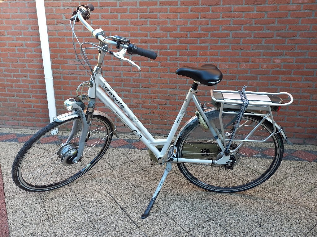 E bike, Fietsen en Brommers, Elektrische fietsen, Ophalen, Minder dan 30 km per accu, Gebruikt, 55 tot 59 cm