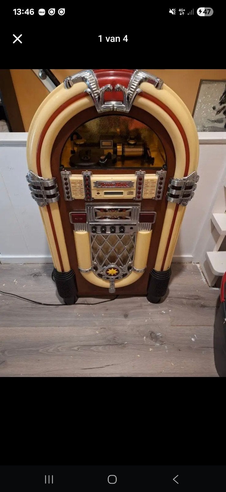 leuke juke box, Verzamelen, Automaten | Jukeboxen, Ophalen, Gebruikt, 1970 tot heden, Overige merken