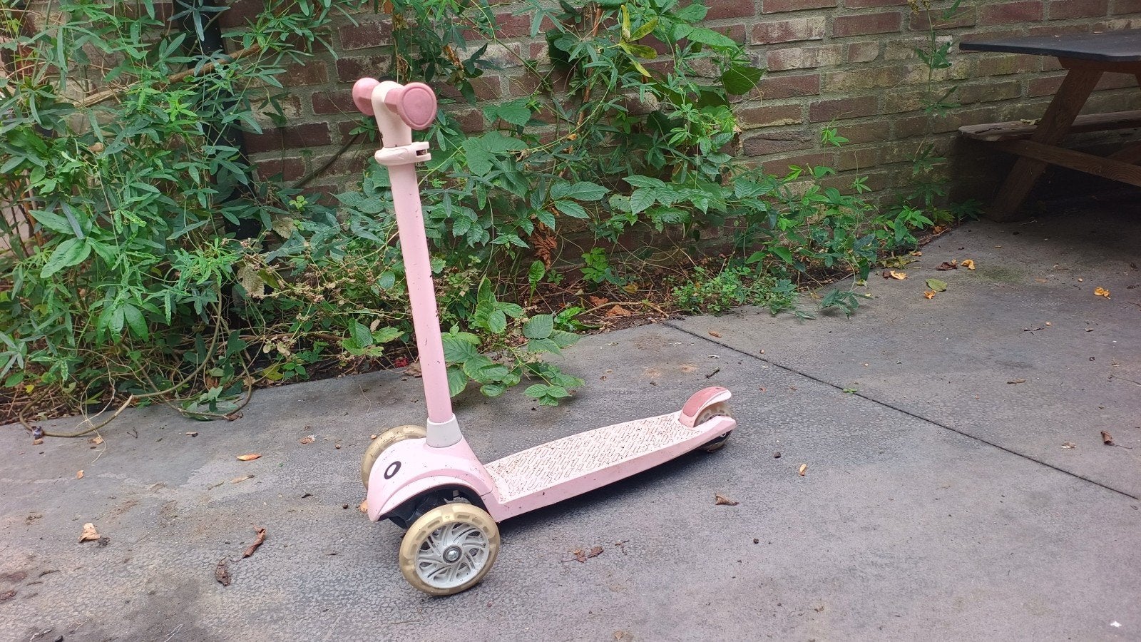 Leuk kinder stepje, Ophalen, Zo goed als nieuw, Gewone step, Lionelo