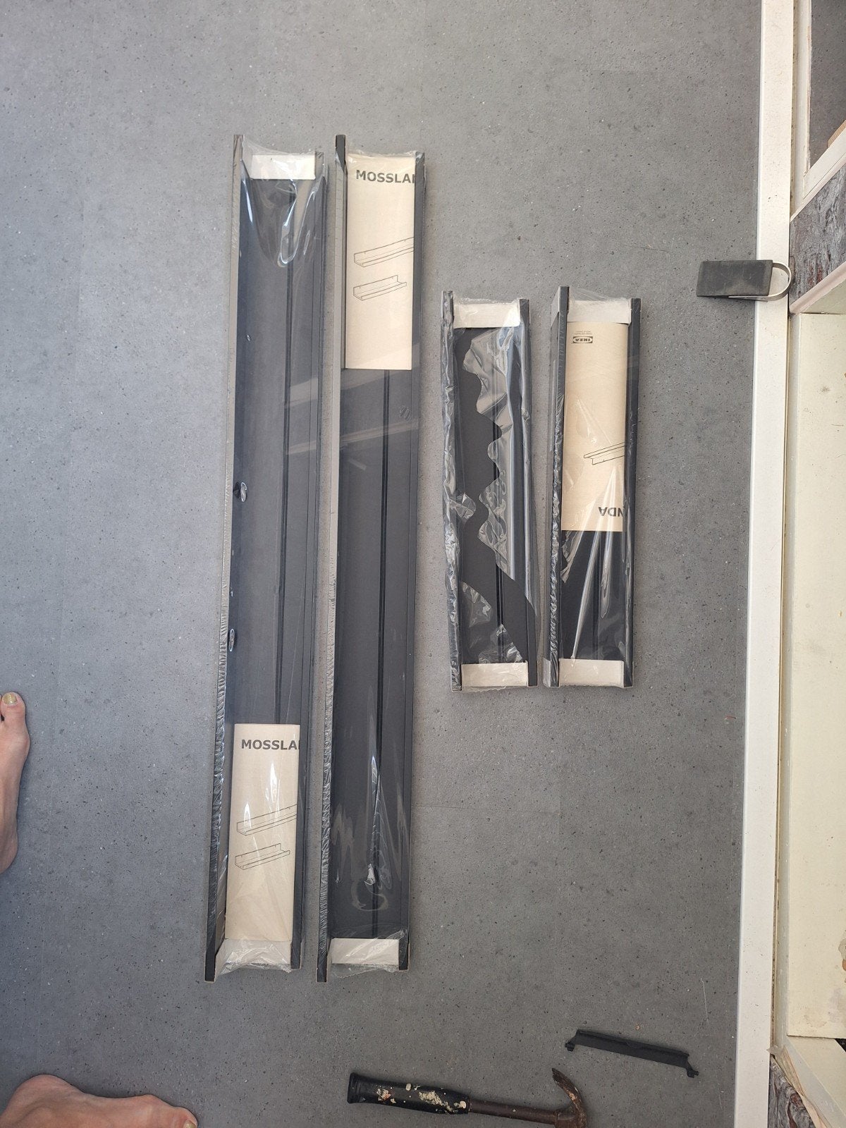Wandplank Ikea zwart - Nieuw in verpakking, Huis en Inrichting, Woonaccessoires | Wandplanken en Boekenplanken, Ophalen, Nieuw