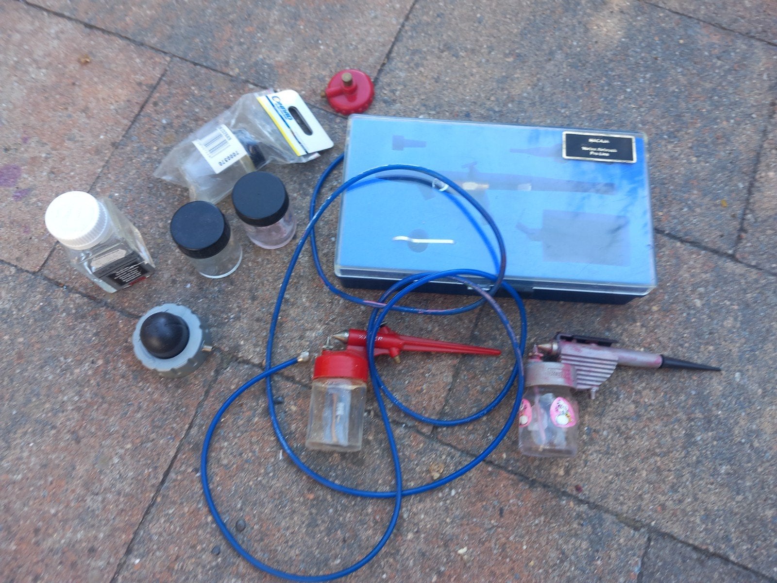 Airbrush set met toebehoren en extra spuitpistool, Ophalen of Verzenden, Gebruikt, Airbrush en Toebehoren