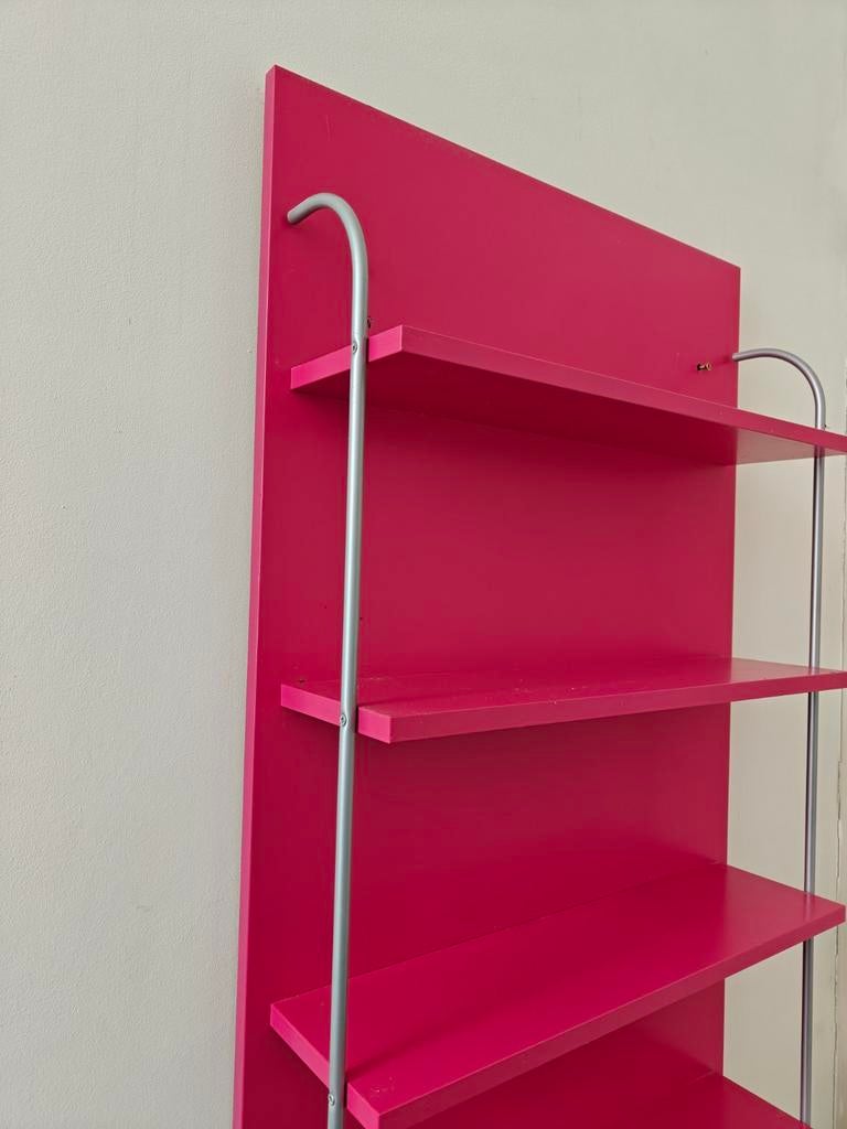 Wandrek Ikea knalroze, Ophalen, Zo goed als nieuw