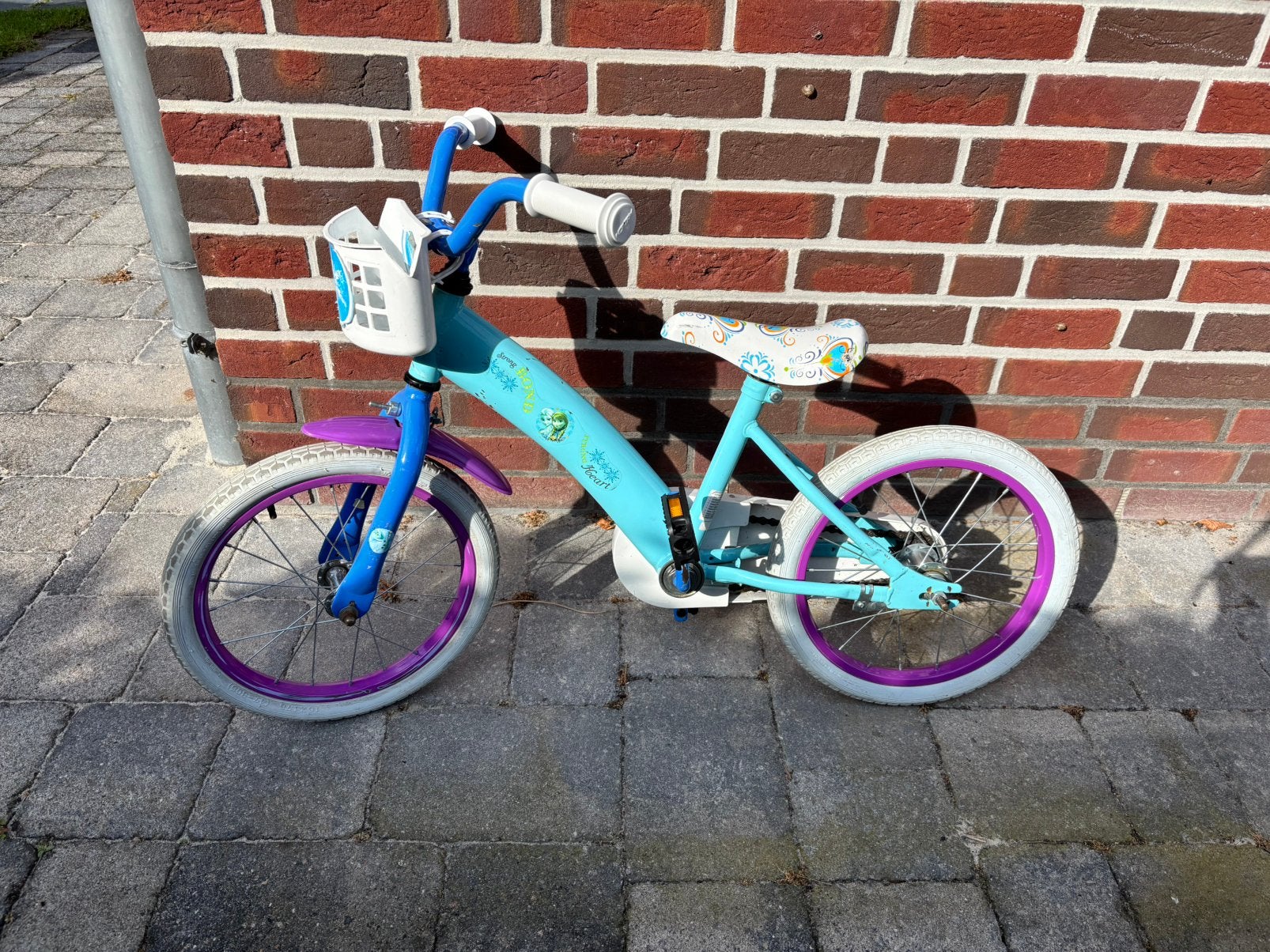 Kinderfiets 16 inch nieuwe trappers en handvatten, Ophalen, Terugtraprem, Zijwieltjes, 16 tot 20 inch