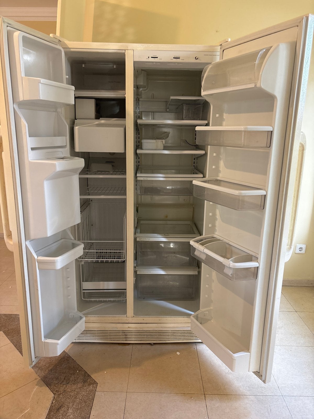 Foto 4 van Whirlpool Amerikaanse Koelkast met IJsblokjesmachine