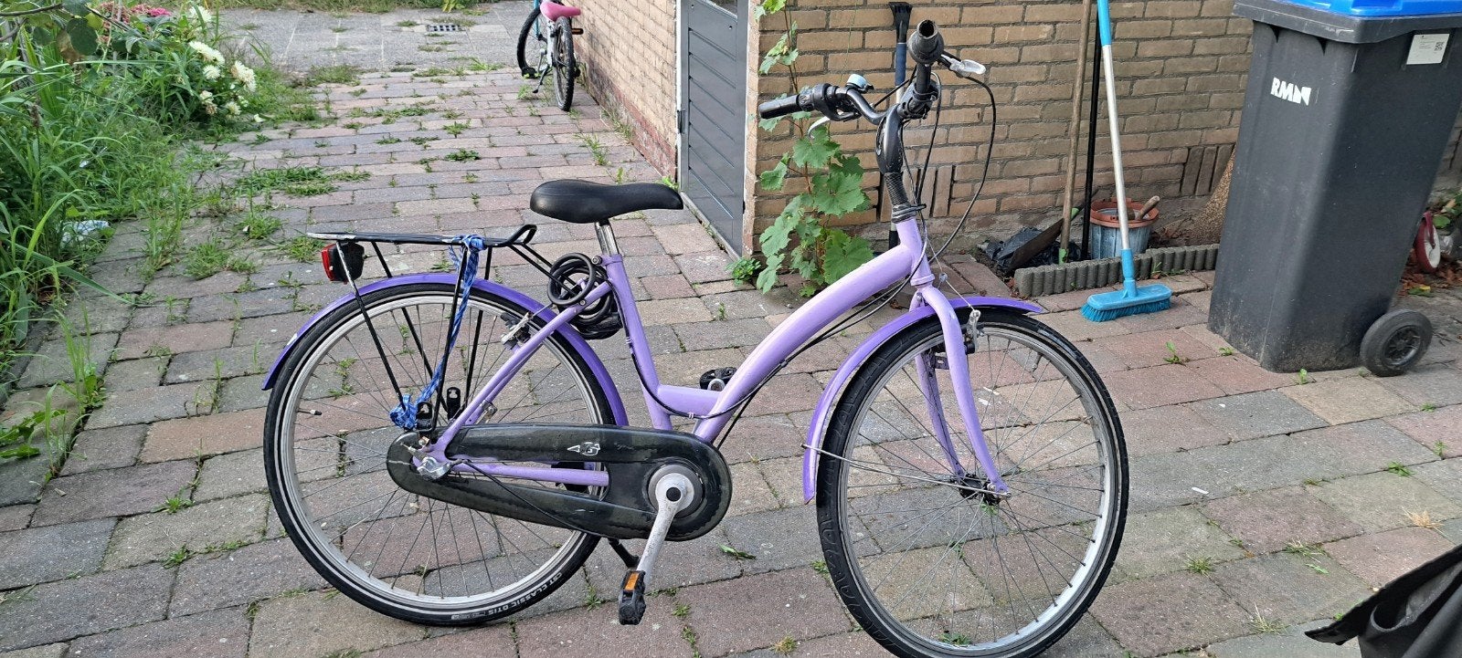Paarse kinderfiets met versnellingen, Fietsen en Brommers, Fietsen | Kinderfietsjes, 20 inch of meer, Gebruikt, Velgrem, Ophalen