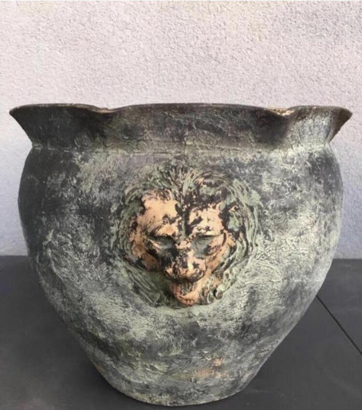 Oud Hollandse NKF terracotta bloempot leeuwenkoppen uniek, Gebruikt, Binnen, Minder dan 40 cm, Overige vormen