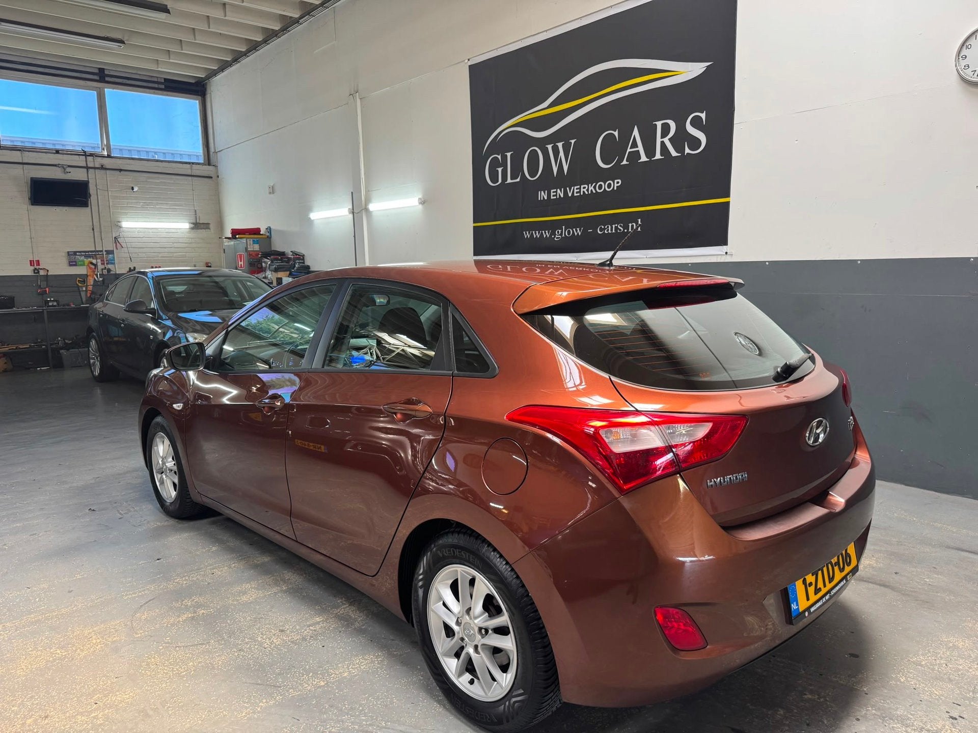 Hyundai I30 1.4 AIRCO|APK|6.VERSNELLING|RADIO, Auto's, Voorwielaandrijving, Stof, Gebruikt, Zwart