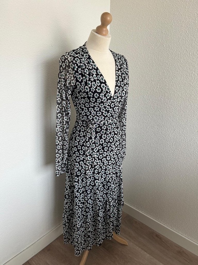 Fabienne Chapot maat S Natasja frill dress 483, Kleding | Dames, Jurken, Zwart, Nieuw, Ophalen of Verzenden, Fabienne Chapot