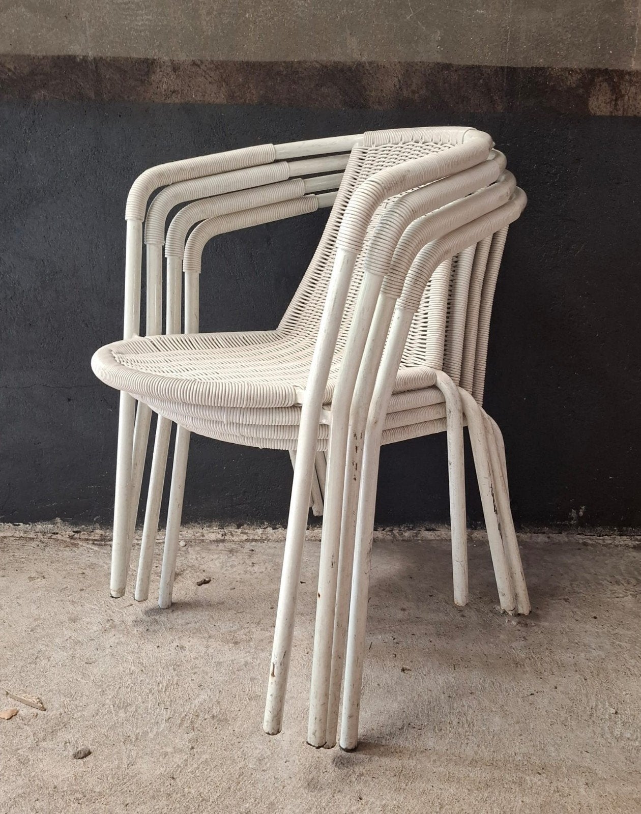 55 x terrasstoelen wit wicker terras cafe horeca stoelen, Kunststof, Wit, Ophalen of Verzenden, Zo goed als nieuw