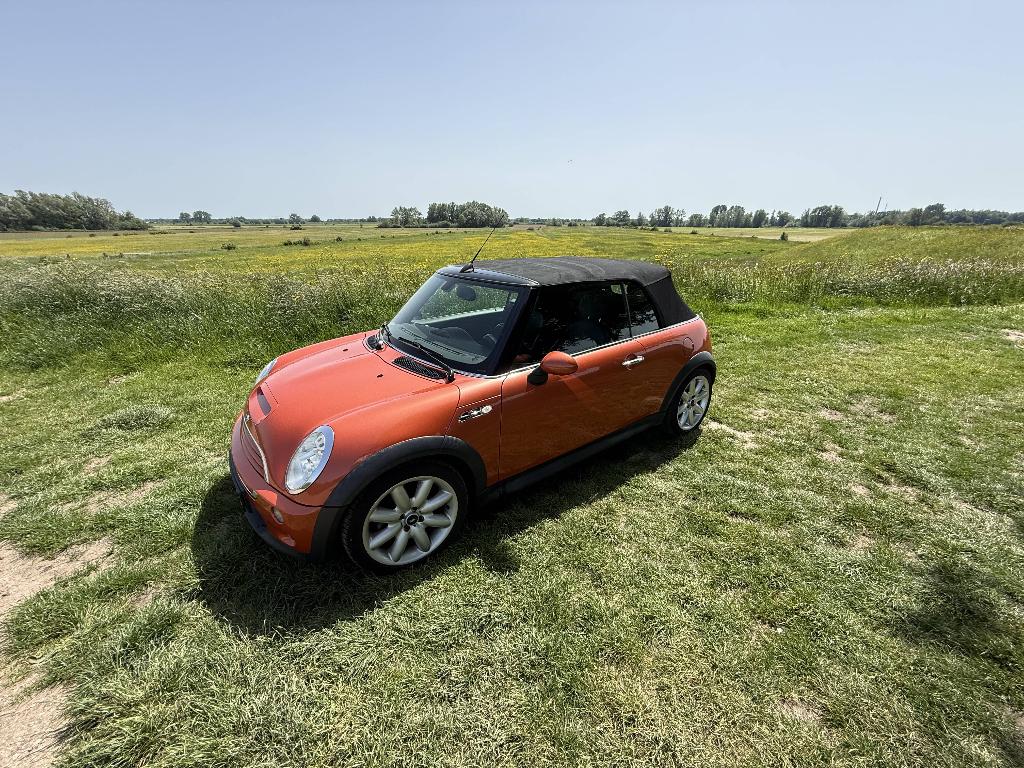 Mini 1.6 16V Cooper S Cabrio 2006, Voorwielaandrijving, Zwart, Cabriolet, 4 stoelen