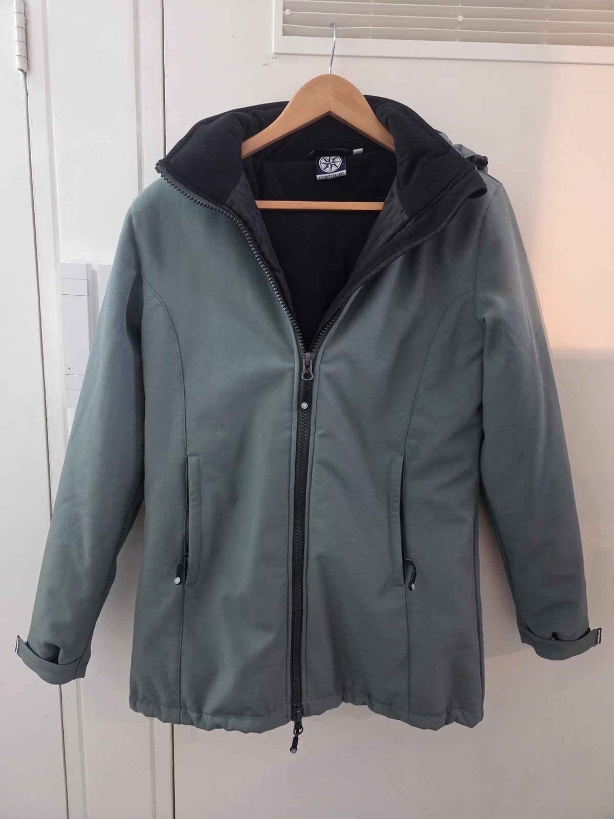 Adventure Line Softshell Jas Maat 38/M, Kleding | Dames, Ophalen of Verzenden, Zo goed als nieuw, Maat 38/40 (M), Groen