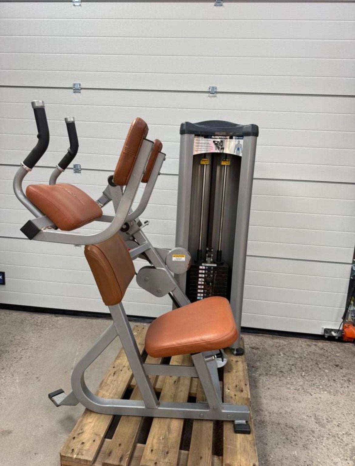 Nautilus Abdominal crunch / abs / bauch / steel series