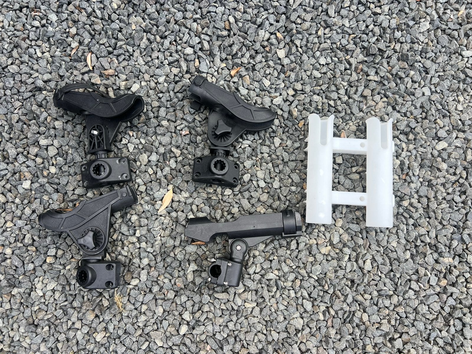 Complete set beugels voor vishengels op boot (rod holders), Ophalen, Gebruikt, Overige typen