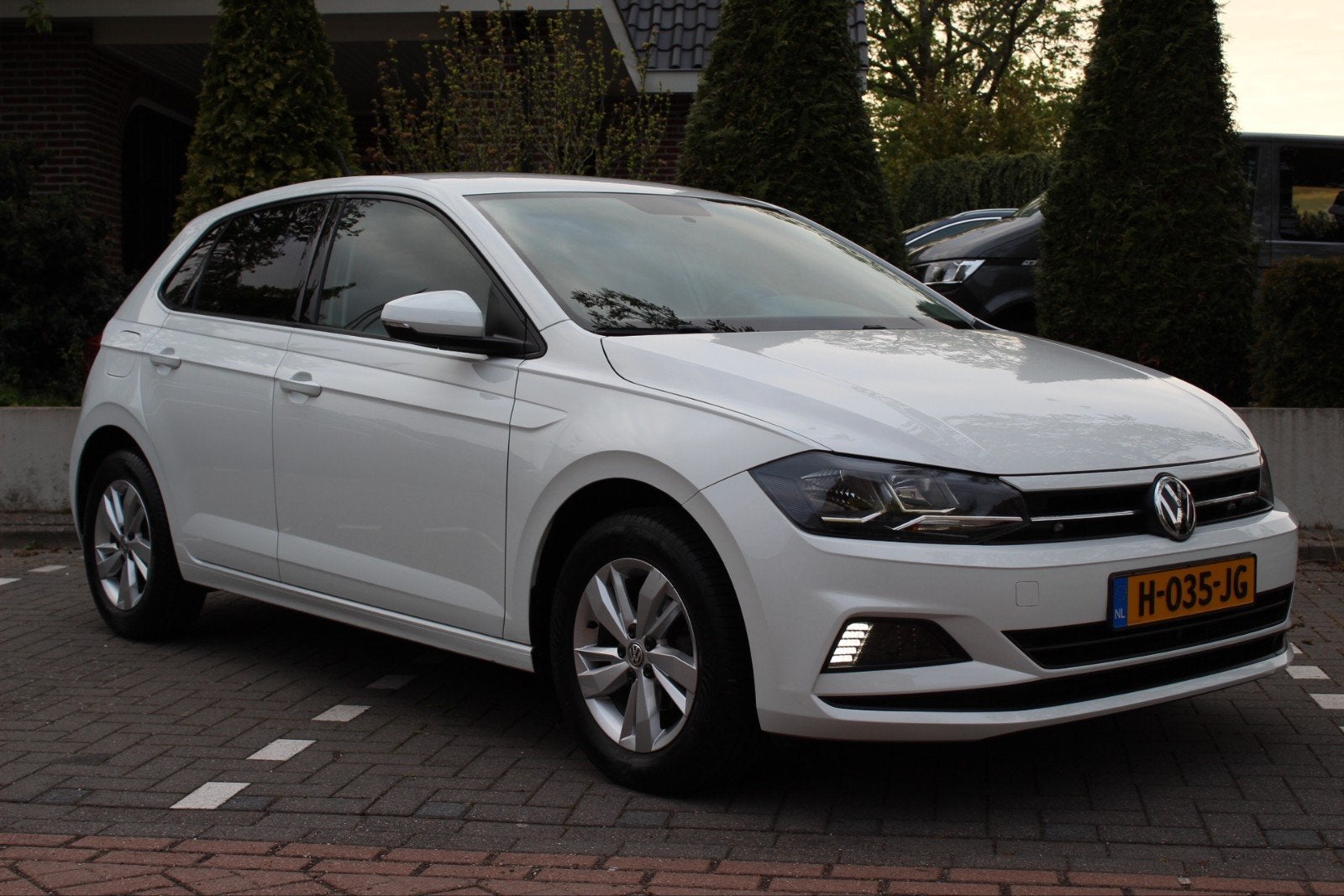 Volkswagen Polo 1.0 TSI 95pk 2019 Wit, Auto's, Volkswagen, Voorwielaandrijving, Stof, Handgeschakeld, 570 kg