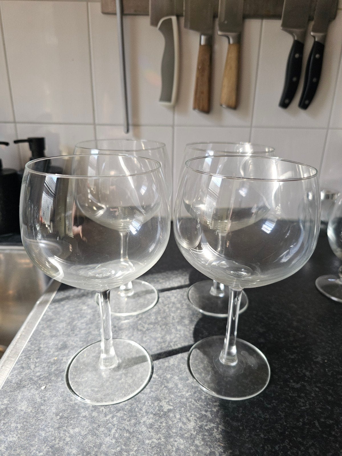 Set van 4 grote wijnglazen / gin tonic glazen, Overige typen, Ophalen, Zo goed als nieuw, Glas