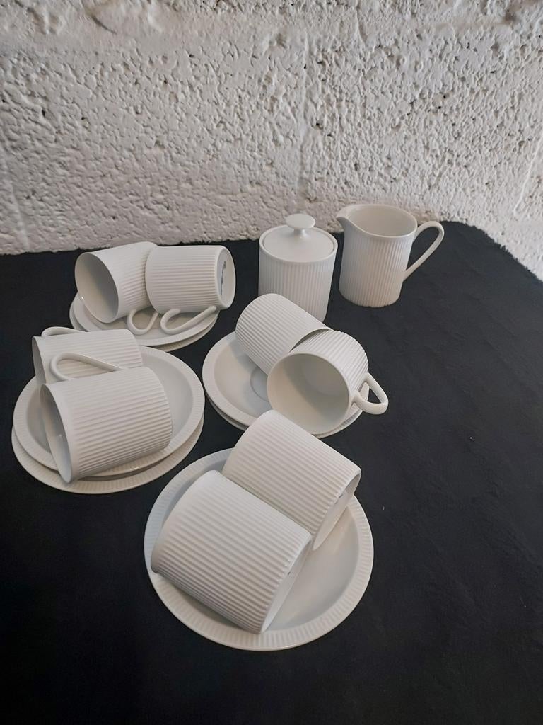 Kop en schotel, Huis en Inrichting, Keuken | Servies, Ophalen of Verzenden, Porselein, Overige stijlen, Kop(pen) en/of Schotel(s)