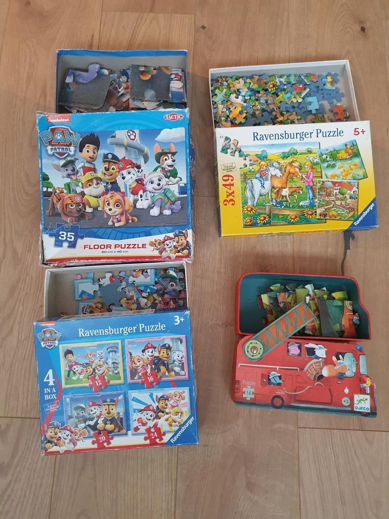 Puzzels 3+ en 5+ jaar: Paw Patrol, Ravensburger, Djeco, Ophalen of Verzenden, 10 tot 50 stukjes, Gebruikt, 2 tot 4 jaar