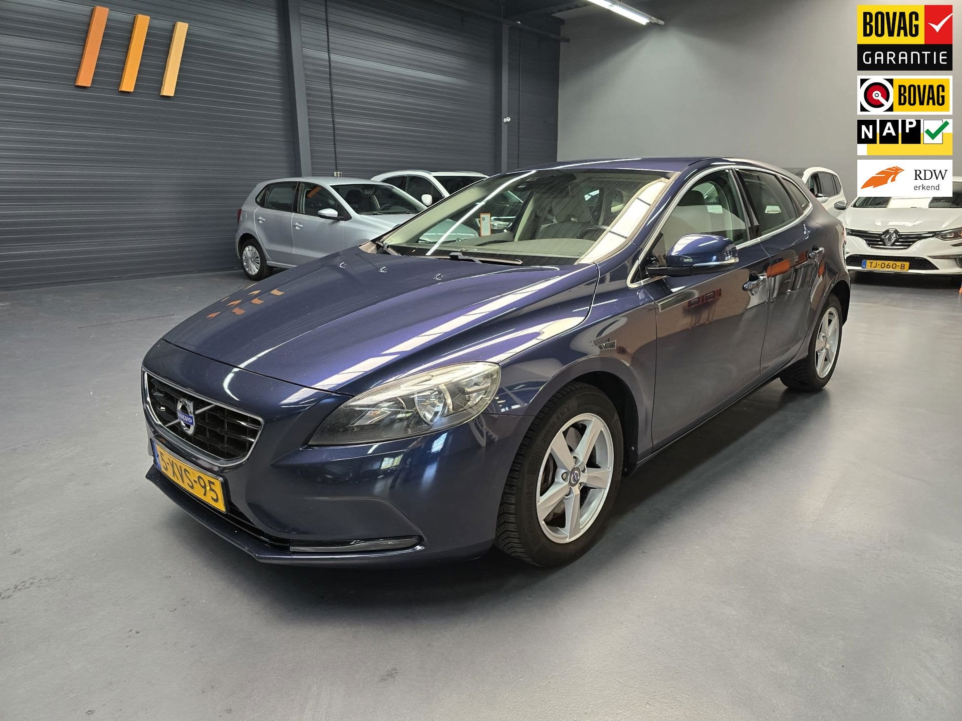Volvo V40 2.0 D4 Summum Business LEDER STOEL MEMORY NAP NL A
